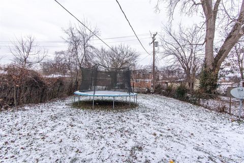 A home in Inkster