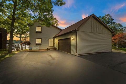 A home in Waterford Twp