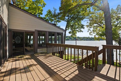 A home in Waterford Twp