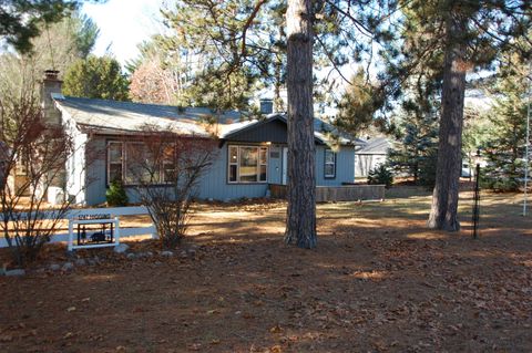 A home in Richfield Twp