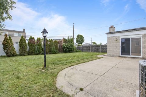 A home in Dearborn Heights