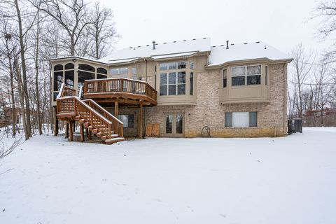 A home in Commerce Twp