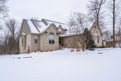 A home in Commerce Twp