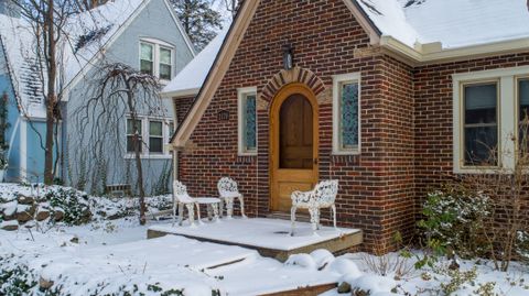 A home in Sylvan Lake