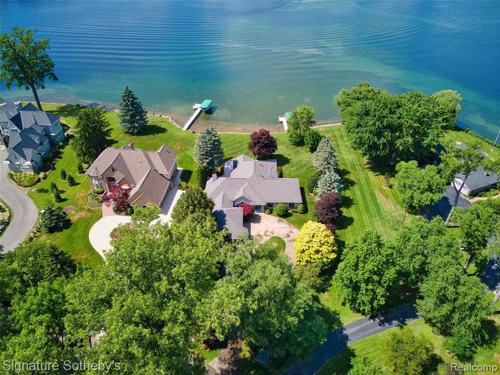 2020 LAKE ANGELUS Shores
