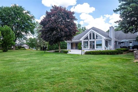 A home in Lake Angelus