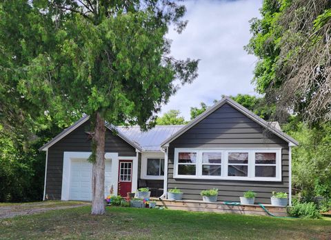 A home in Mt. Pleasant