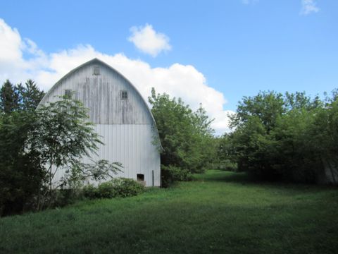 A home in Parma Twp