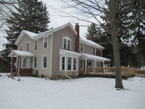 A home in Parma Twp