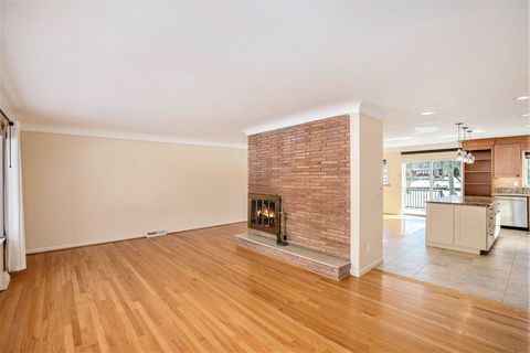 A home in GrosseIleTownship_Wayne