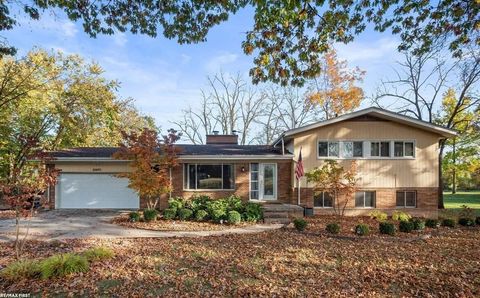 A home in GrosseIleTownship_Wayne