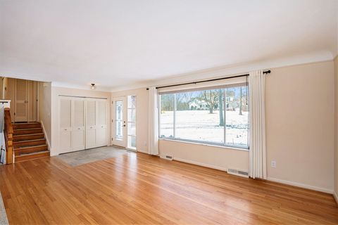 A home in GrosseIleTownship_Wayne