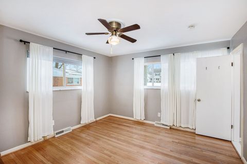 A home in GrosseIleTownship_Wayne