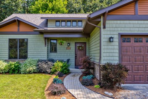 A home in Unadilla Twp