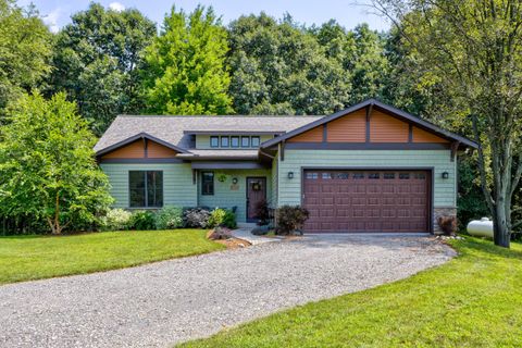 A home in Unadilla Twp