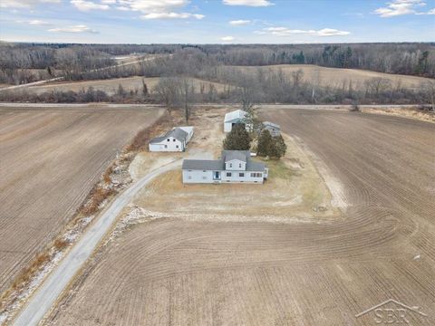 A home in Pinconning Twp