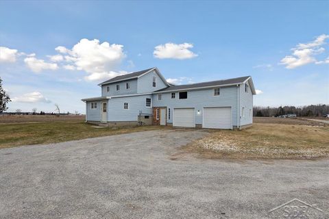 A home in Pinconning Twp