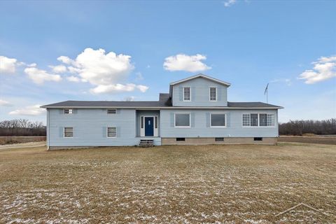 A home in Pinconning Twp