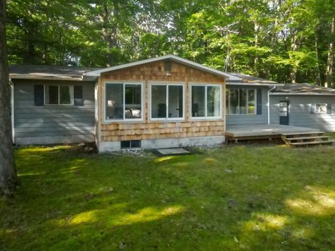 A home in Sylvan Twp