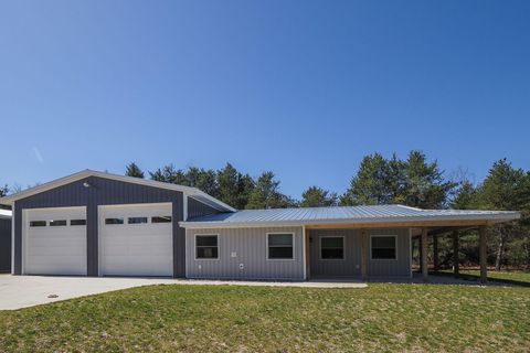 A home in Bear Lake Twp