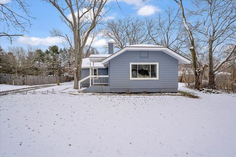 A home in West Bloomfield Twp