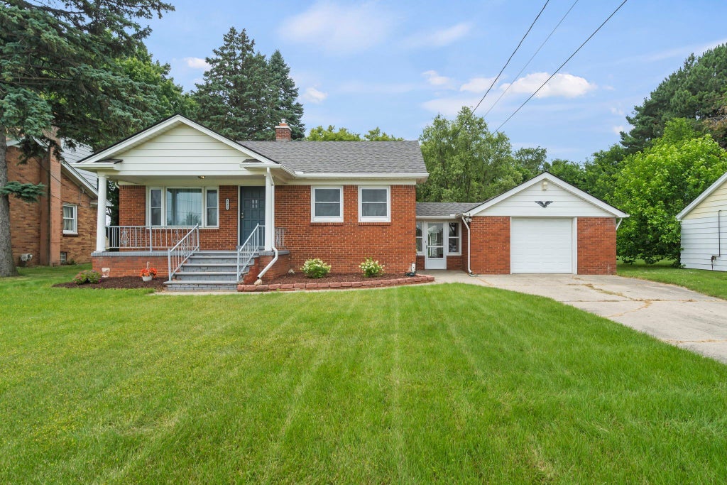 Photo of 48435 ROMEO PLANK Road, Macomb Township, MI 48044 (MLS # 20240044164)