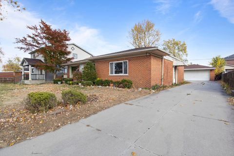 A home in Dearborn Heights