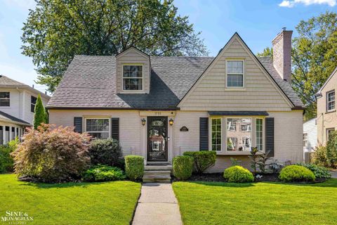 A home in Grosse Pointe Woods