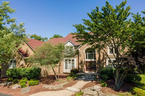 A home in West Bloomfield Twp