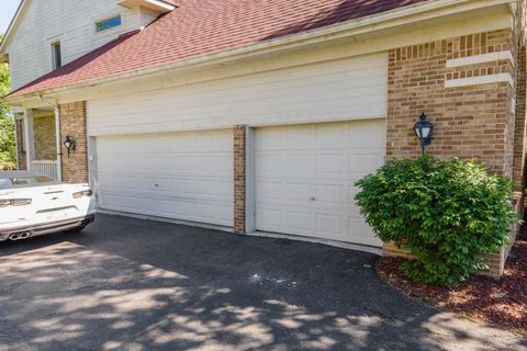 A home in West Bloomfield Twp