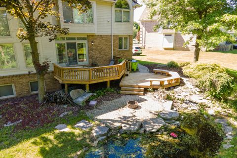 A home in West Bloomfield Twp