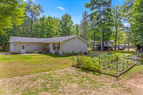 A home in Grayling Twp