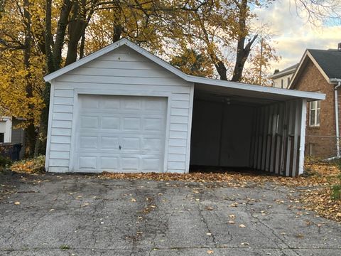 A home in Kalamazoo Twp