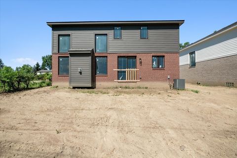 A home in RochesterHillsCity_Oakland