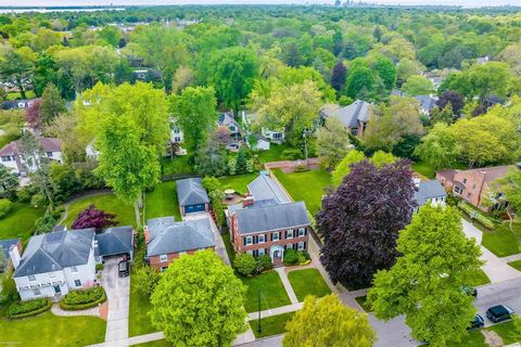 A home in Grosse Pointe Farms