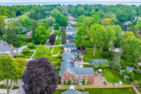 A home in Grosse Pointe Farms