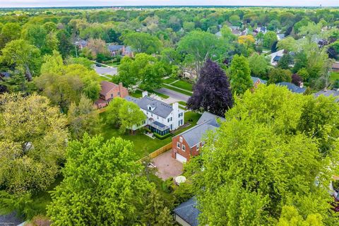 A home in Grosse Pointe Farms