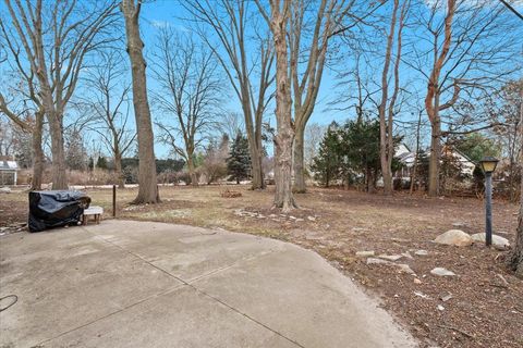 A home in Bloomfield Twp