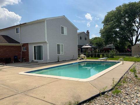 A home in Dearborn Heights