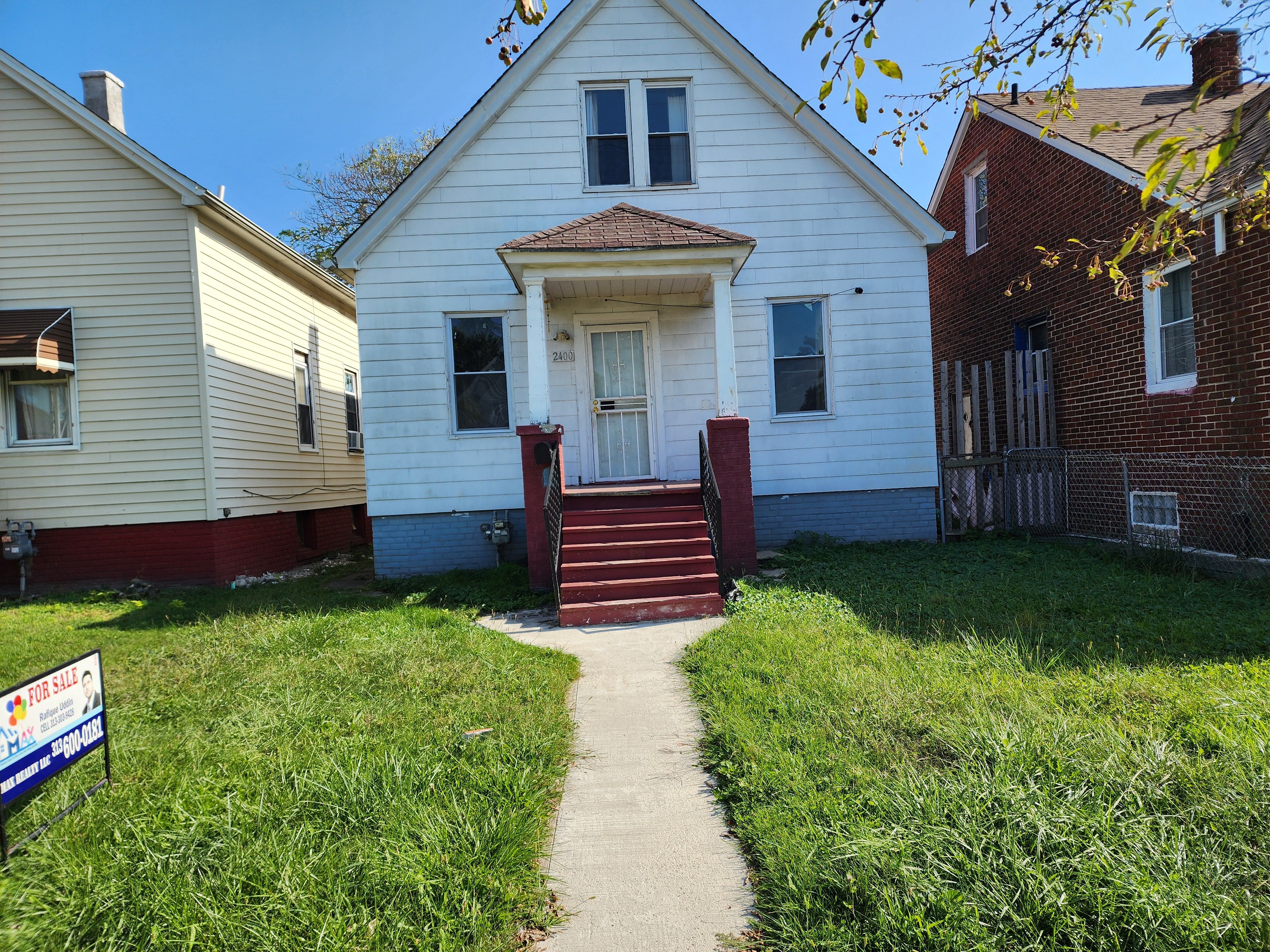 View Hamtramck, MI 48212 house