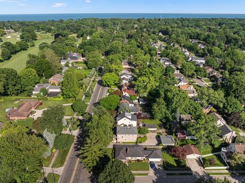 A home in Grosse Pointe Farms