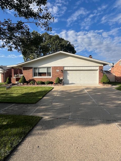 A home in Dearborn Heights