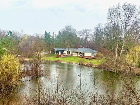 A home in West Bloomfield Twp