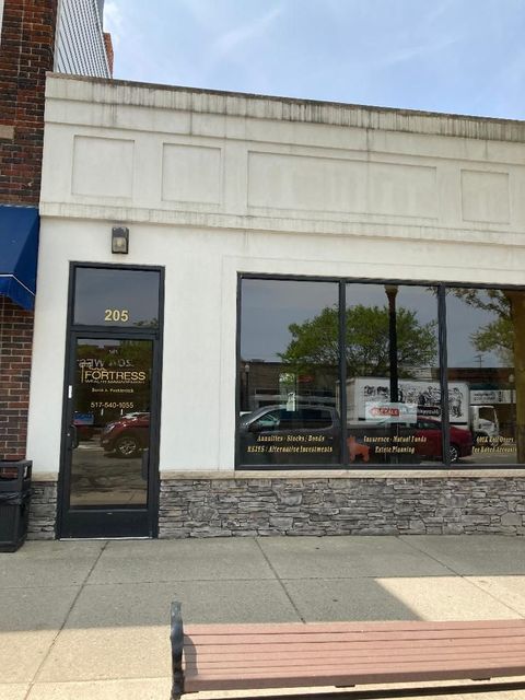 205 W GRAND RIVER Avenue Howell City MI 48843
