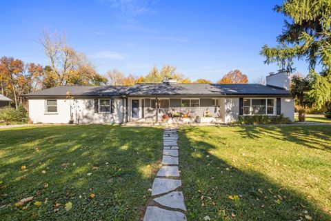 A home in Bloomfield Twp