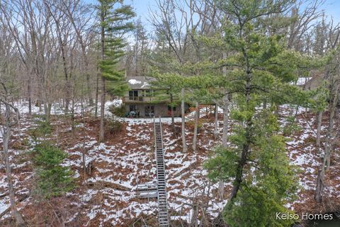 A home in Allegan Twp