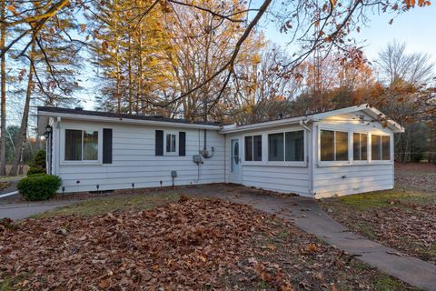 A home in Swan Creek Twp