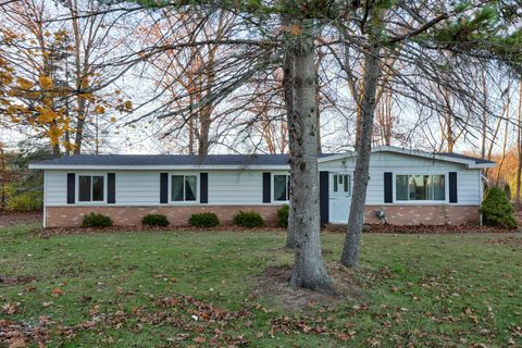 A home in Swan Creek Twp