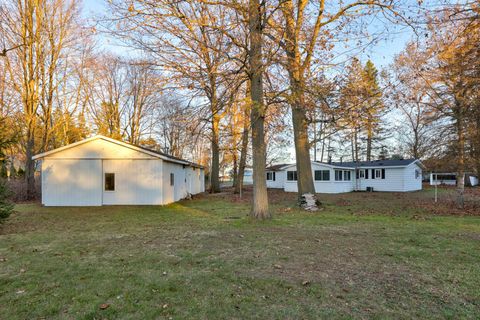 A home in Swan Creek Twp