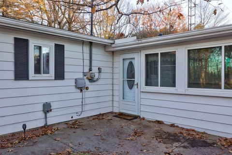 A home in Swan Creek Twp